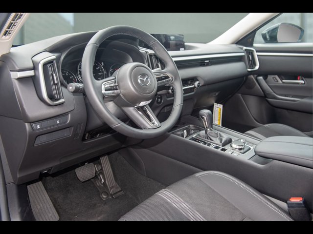 2025 Mazda CX-50 2.5 Select photo 5