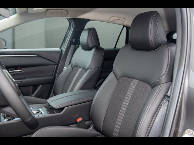 2025 Mazda CX-50 2.5 Select photo 6