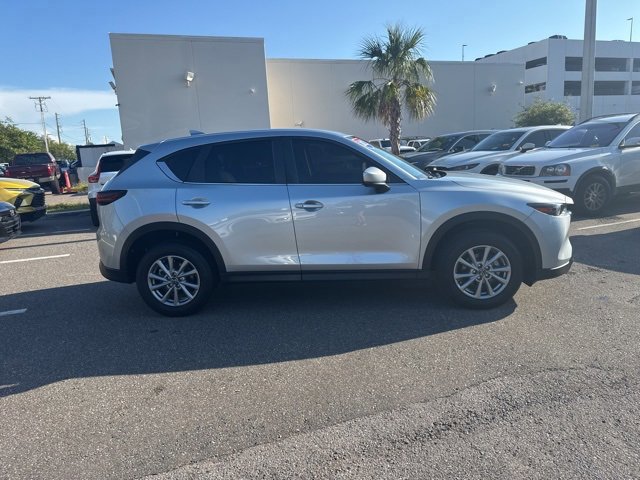 2025 Mazda CX-5 2.5 Select photo 3