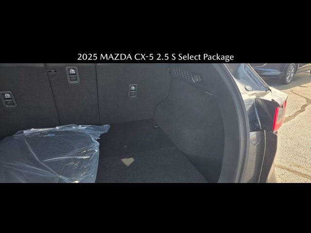 2025 Mazda CX-5 2.5 Select photo 5
