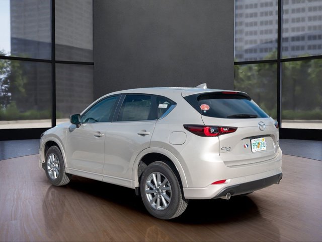 2025 Mazda CX-5 2.5 Select photo 4