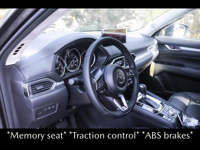 2025 Mazda CX-5 2.5 S Preferred photo 4