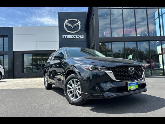 2025 Mazda CX-5 2.5 S Preferred photo 2