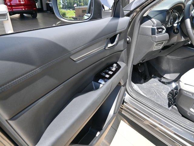 2025 Mazda CX-5 2.5 S Preferred photo 2